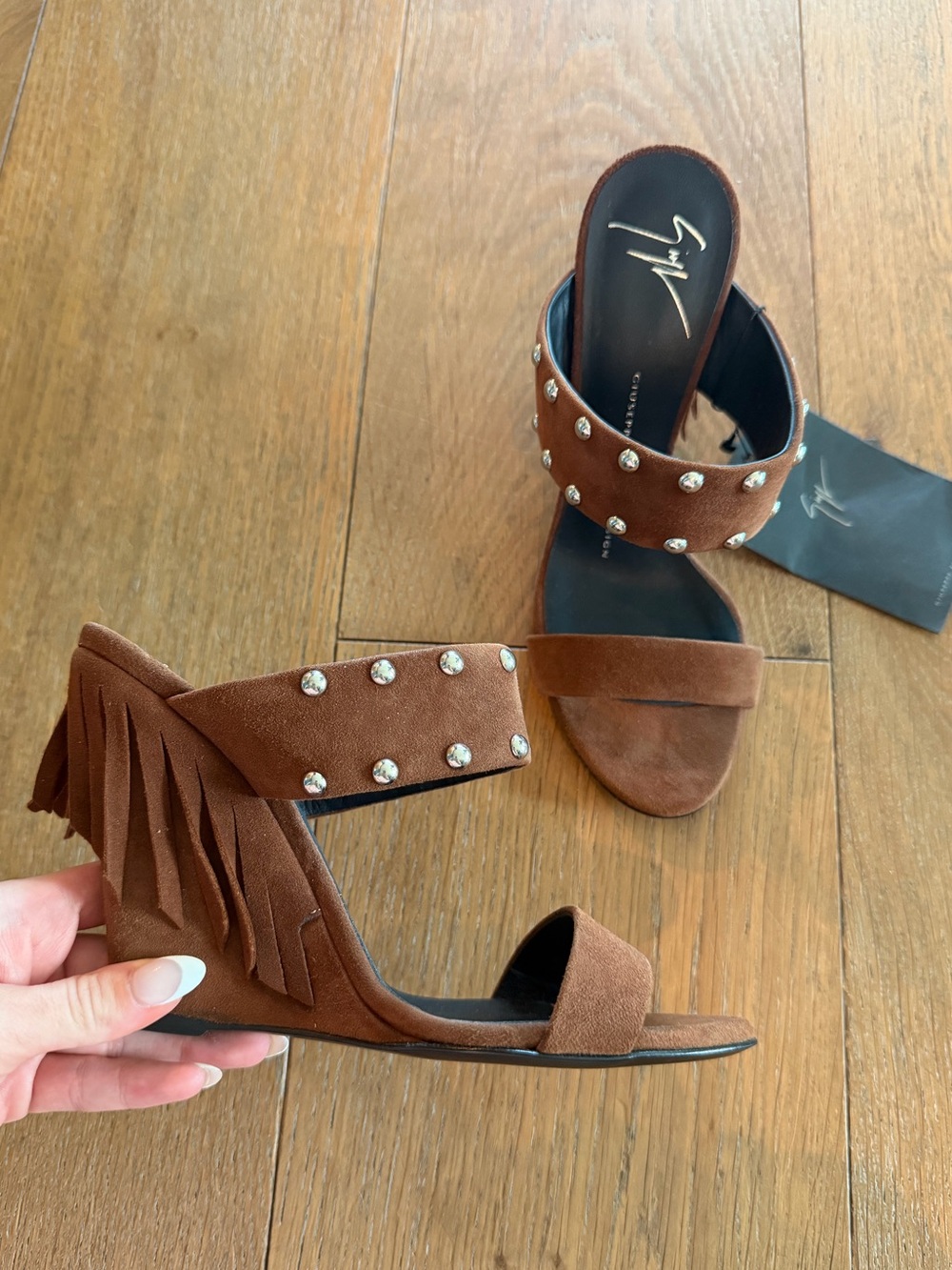 NWT Giuseppe Zanotti Suede Fringe Wedges